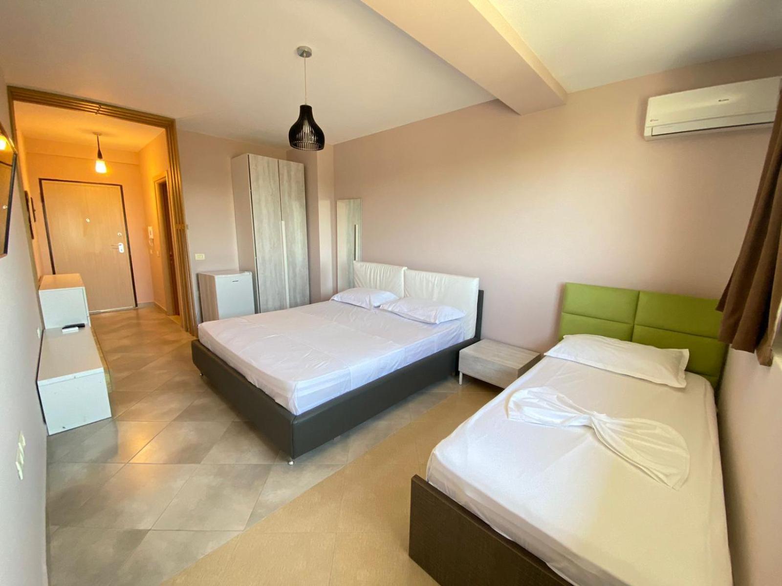 Hotel Fish Land Plazhi San Pietro Exterior photo